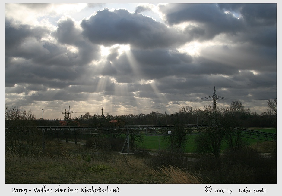 2008_09_28-Parey-Kiesfoerderband-Wolken-2007_03_17-web.jpg
