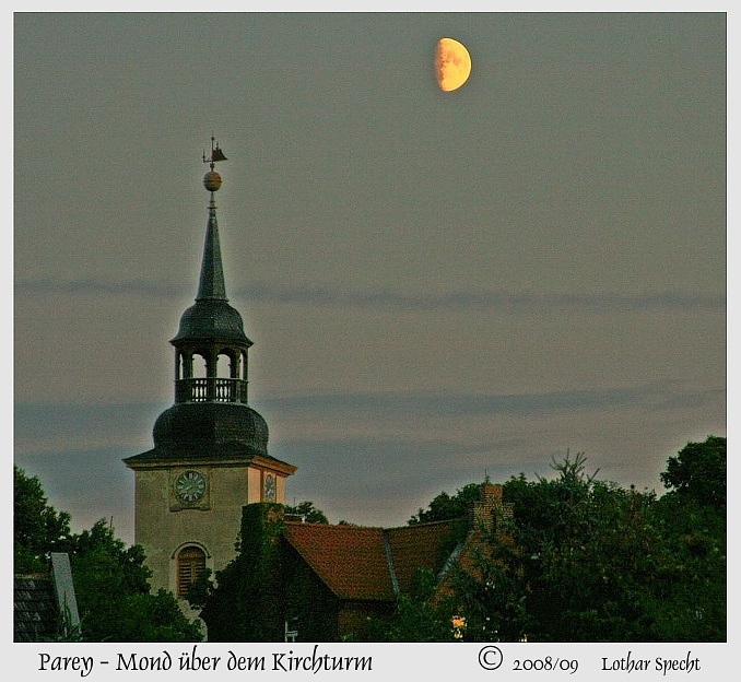 2008_10_05-Parey-Kirchturm-Mond-2008_09_09-003-web.jpg