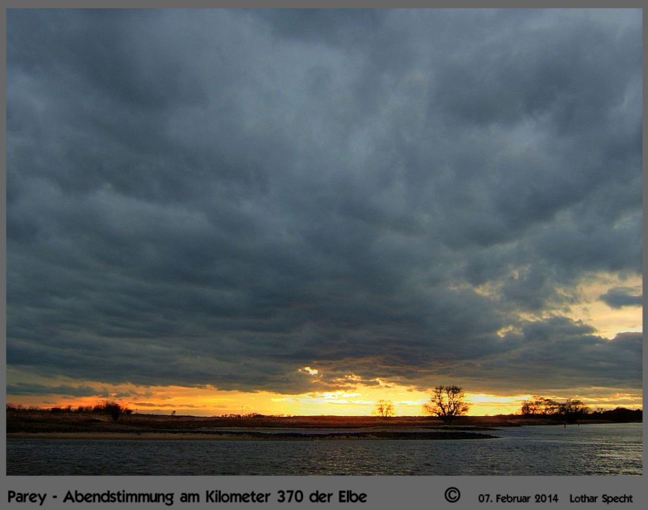 2014_02_07-Parey-Elbe-Sonnenuntergang-dicke_Wolken.jpg