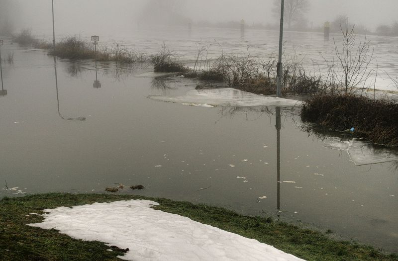 2011_01_13-003-Parey-An_der_Elbe-Winter-Hochwasser.jpg
