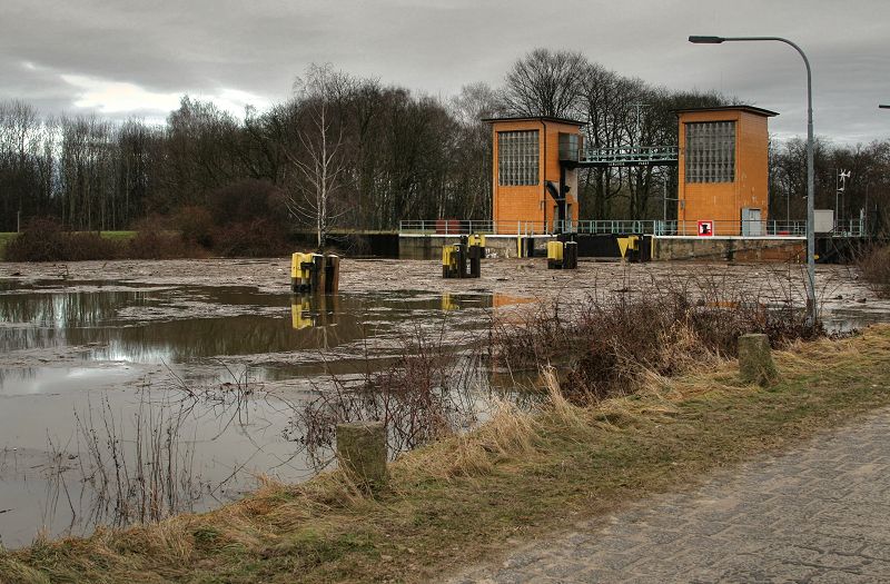 2011_01_18-012-Parey-An_der_Elbe-Winter-Hochwasser.jpg